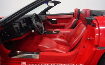Chevrolet-Corvette-1988-Convertible-3