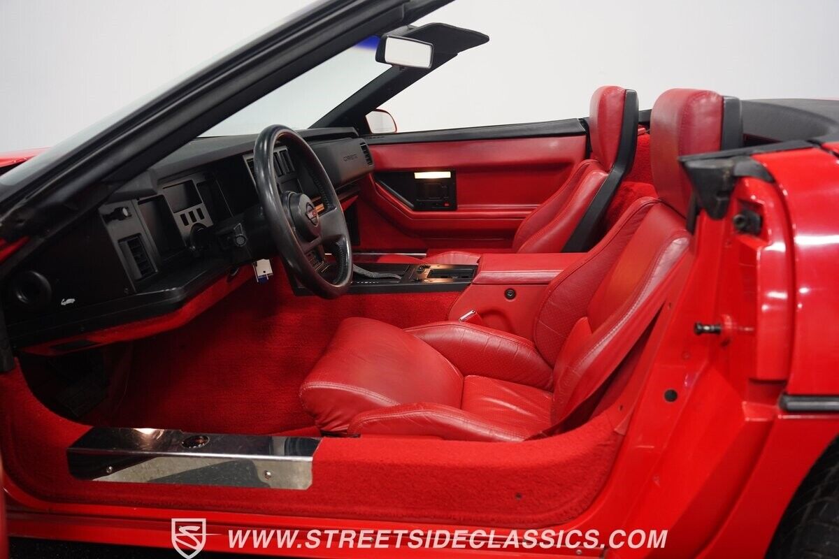 Chevrolet-Corvette-1988-Convertible-3