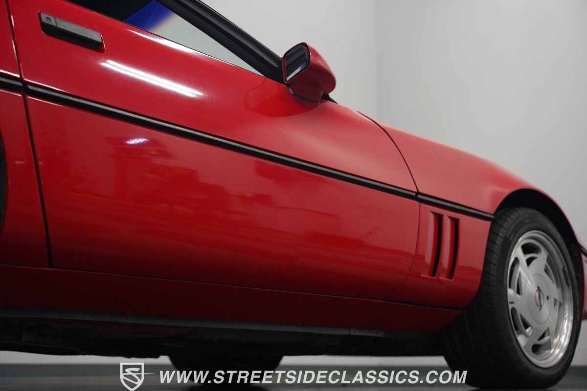 Chevrolet-Corvette-1988-Convertible-31