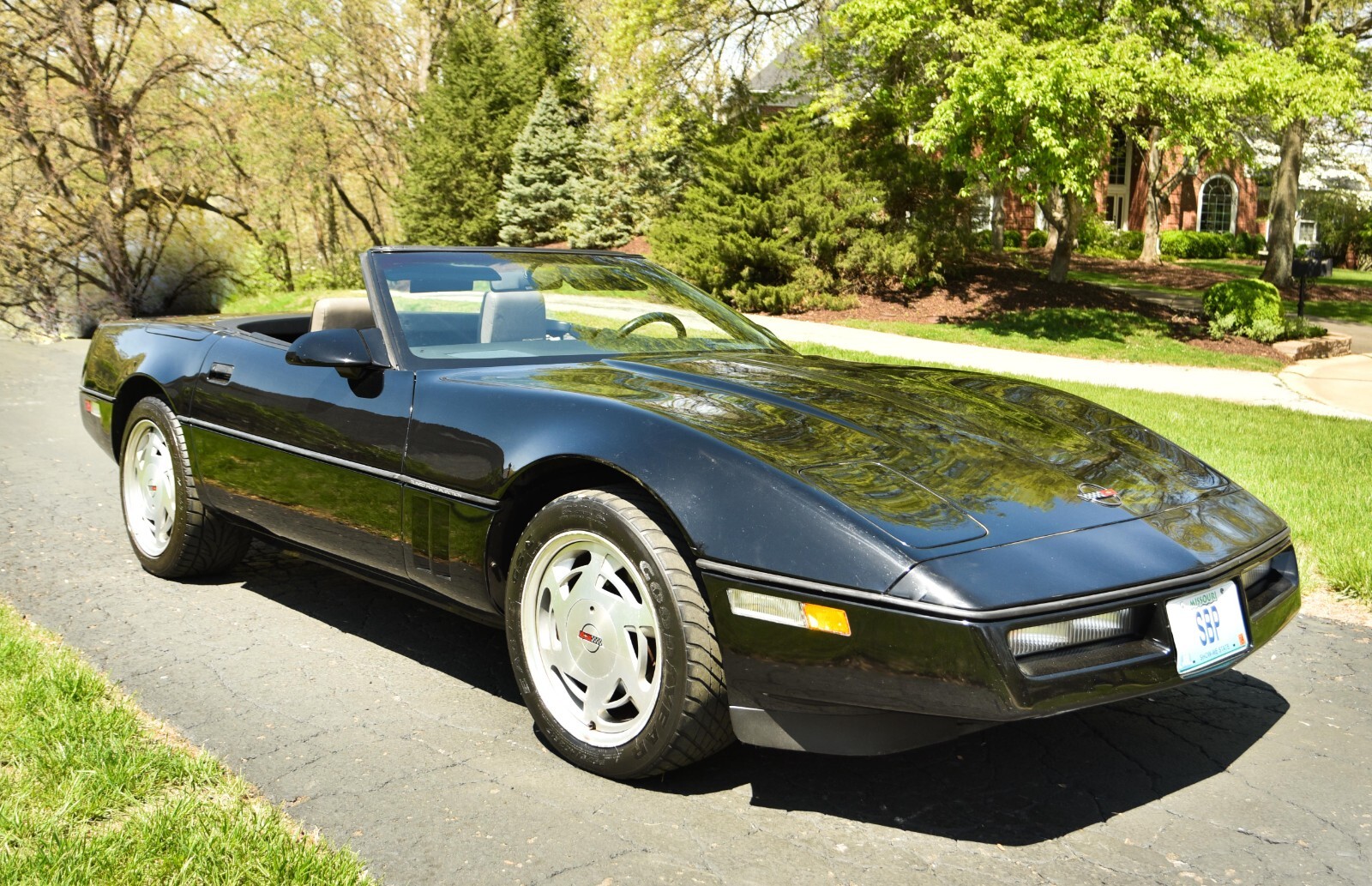 Chevrolet-Corvette-1988-Convertible-4