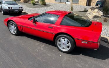 Chevrolet-Corvette-1989-14