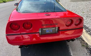 Chevrolet-Corvette-1989-16