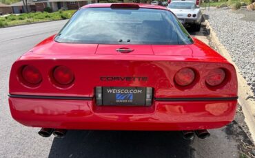 Chevrolet-Corvette-1989-18