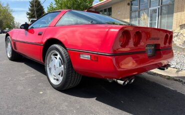 Chevrolet-Corvette-1989-3