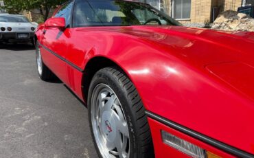 Chevrolet-Corvette-1989-33