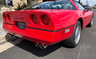 Chevrolet-Corvette-1989-34