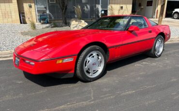 Chevrolet-Corvette-1989