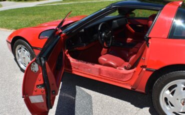 Chevrolet-Corvette-1989-Coupe-17