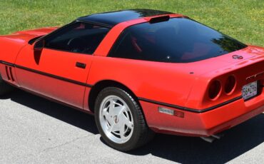Chevrolet-Corvette-1989-Coupe-4
