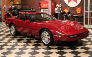 Chevrolet-Corvette-1990-Coupe-1