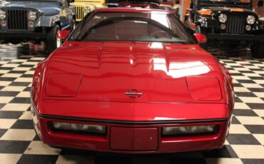 Chevrolet-Corvette-1990-Coupe-2