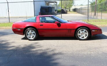 Chevrolet-Corvette-1990-Coupe-7