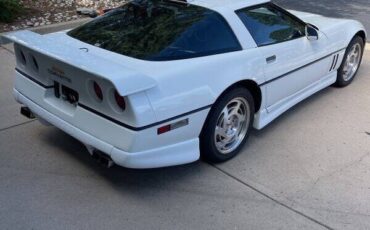 Chevrolet-Corvette-1990-Hatchback-8