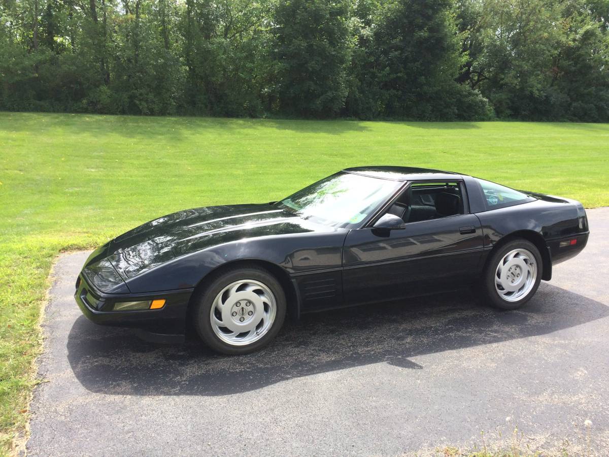 Chevrolet-Corvette-1991-black-2