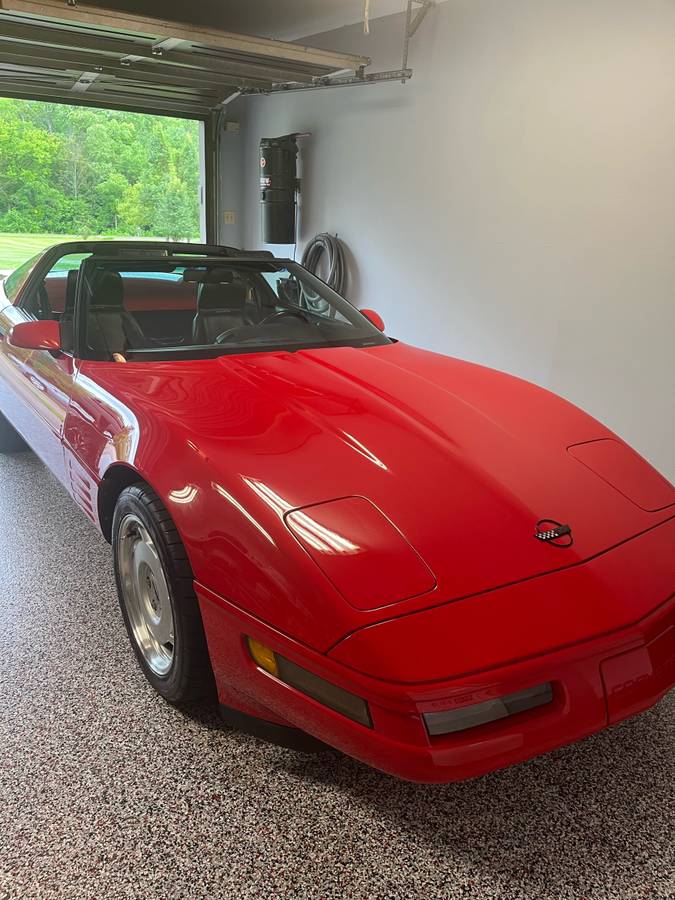 Chevrolet Corvette  1991 red