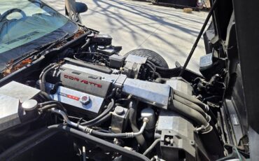 Chevrolet-Corvette-1992-Hatchback-5