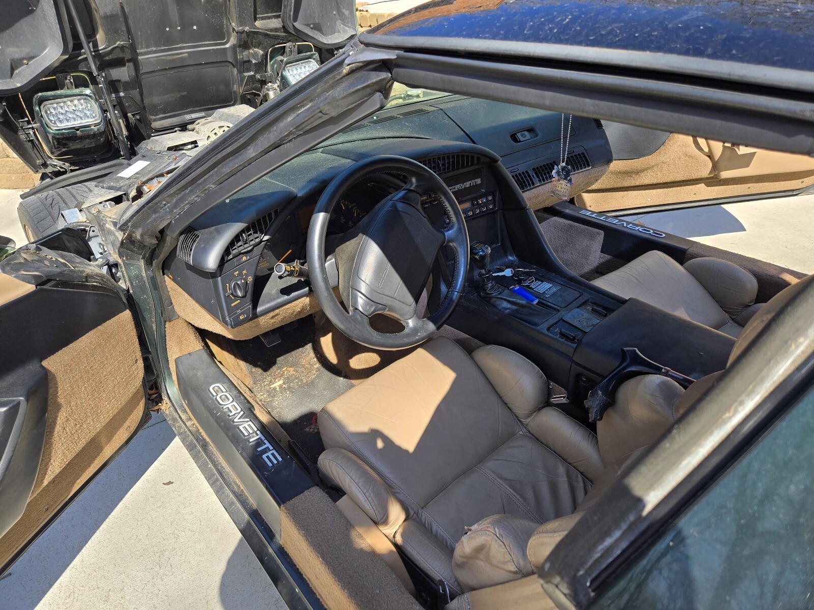 Chevrolet-Corvette-1992-Hatchback-7
