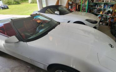 Chevrolet-Corvette-1992-white-1