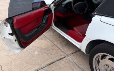 Chevrolet-Corvette-1992-white-1