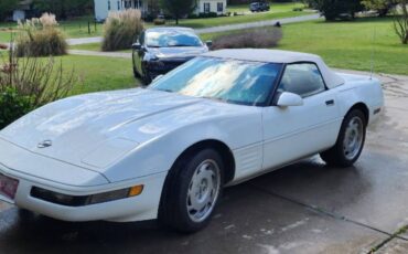 Chevrolet-Corvette-1992-white-3