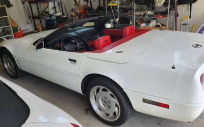 Chevrolet Corvette  1992 white
