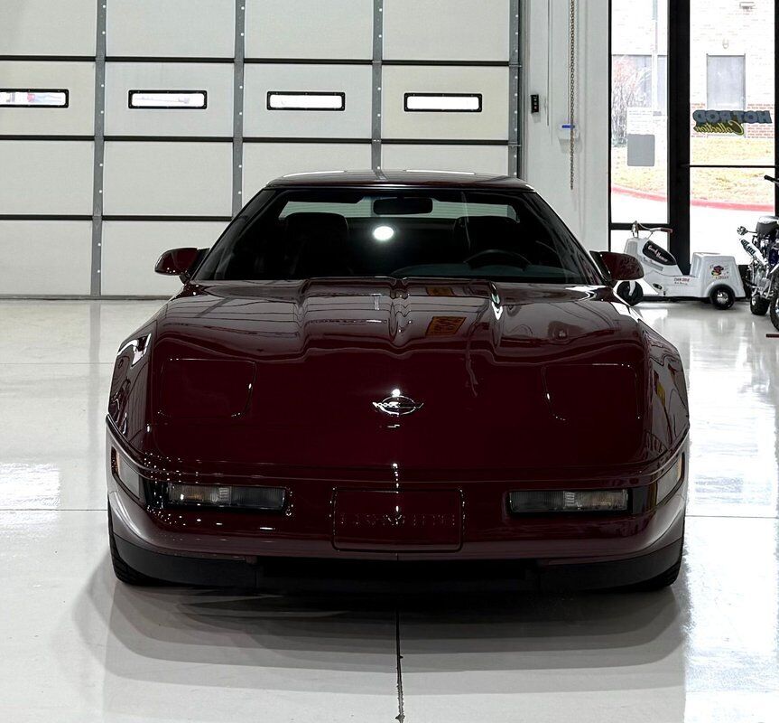 Chevrolet-Corvette-1993-25