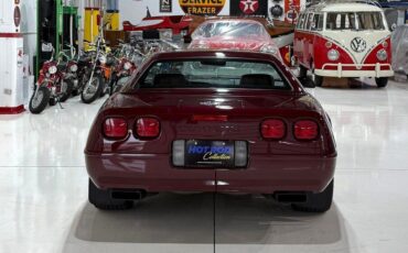 Chevrolet-Corvette-1993-35