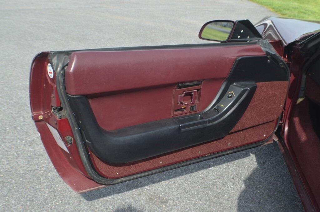 Chevrolet-Corvette-1993-Convertible-14