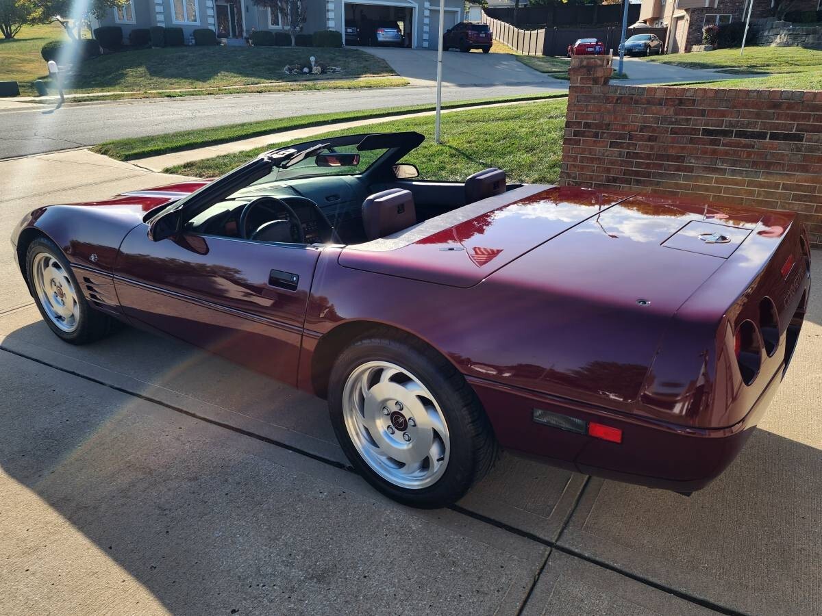 Chevrolet-Corvette-1993-Convertible-15
