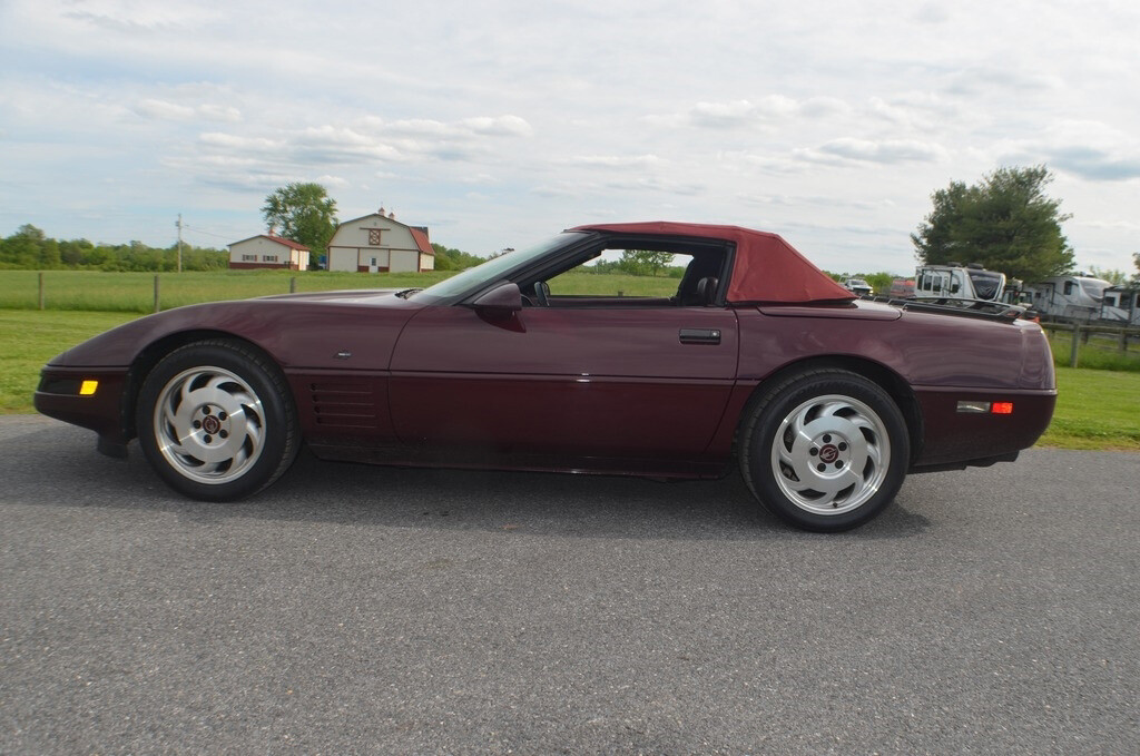 Chevrolet-Corvette-1993-Convertible-9