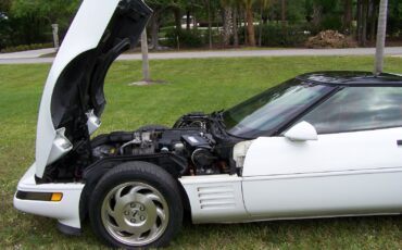 Chevrolet-Corvette-1993-Coupe-9