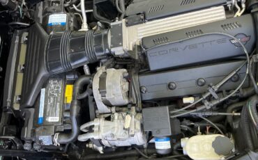 Chevrolet-Corvette-1993-Hatchback-14