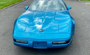 Chevrolet-Corvette-1993-custom-2