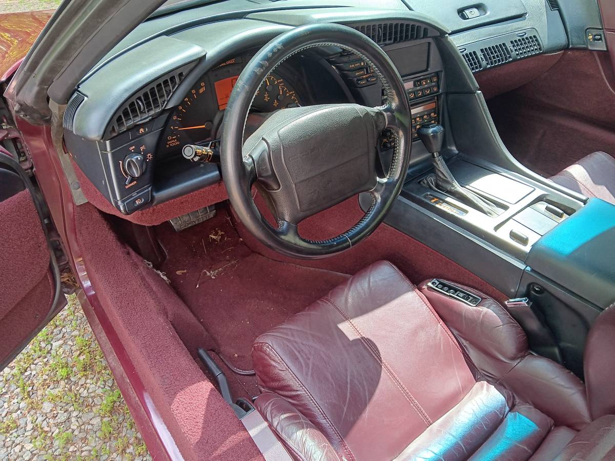 Chevrolet-Corvette-1993-red-2