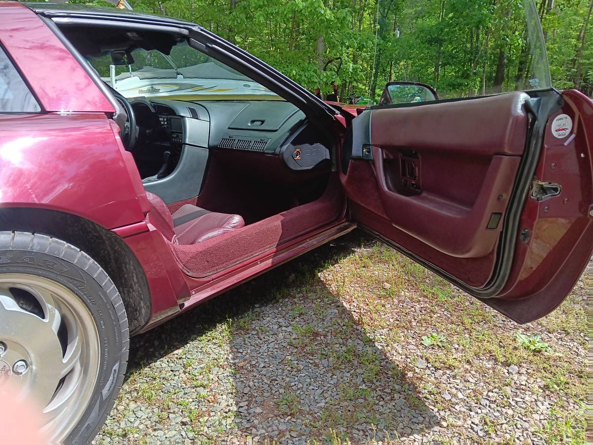 Chevrolet-Corvette-1993-red-3