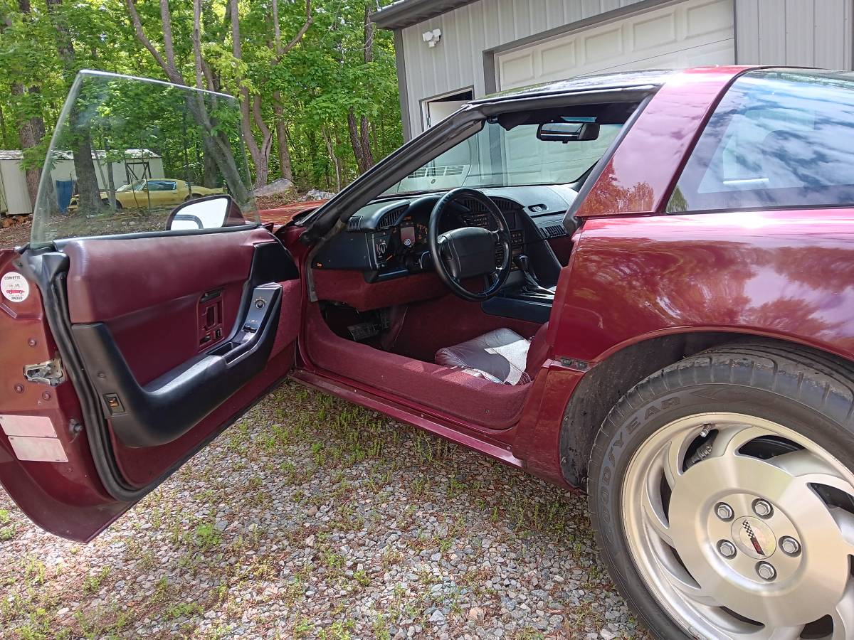Chevrolet-Corvette-1993-red-5