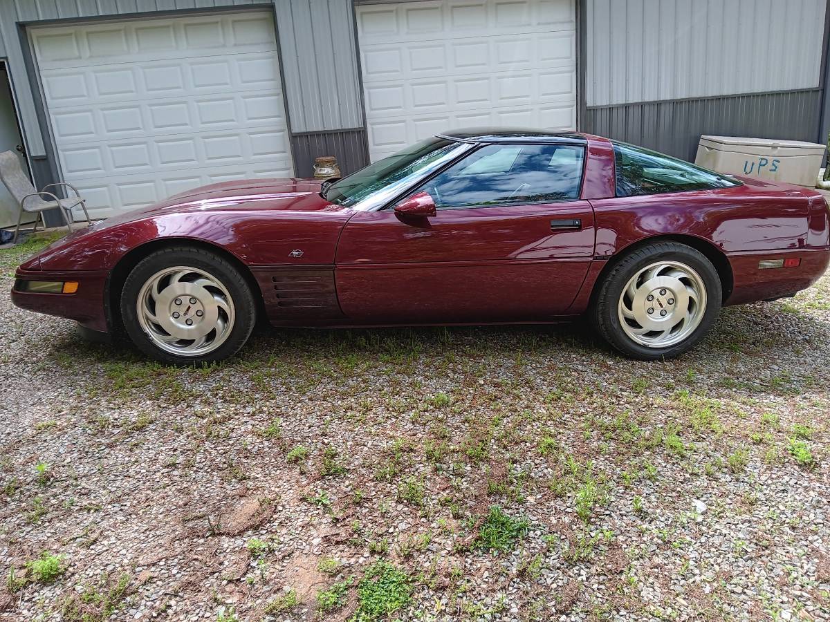 Chevrolet-Corvette-1993-red-6