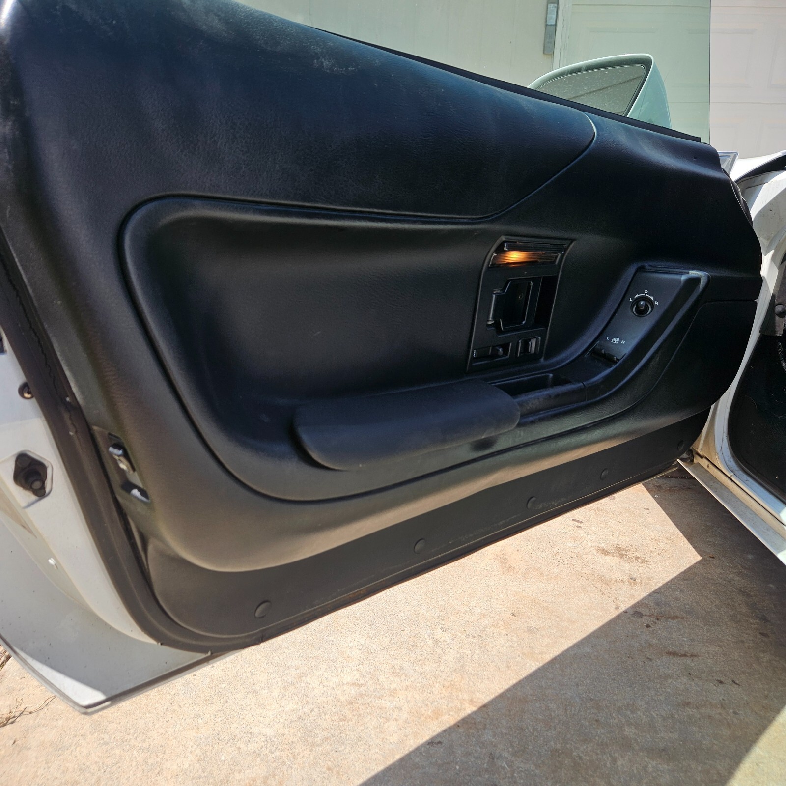 Chevrolet-Corvette-1994-Hatchback-11