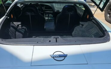 Chevrolet-Corvette-1994-Hatchback-12