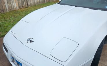 Chevrolet-Corvette-1994-Hatchback-13