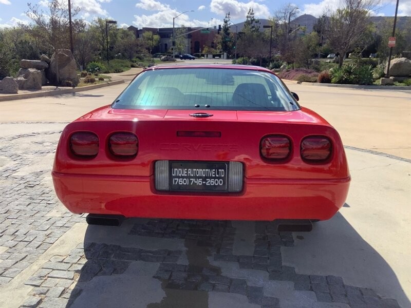 Chevrolet-Corvette-1994-Hatchback-14