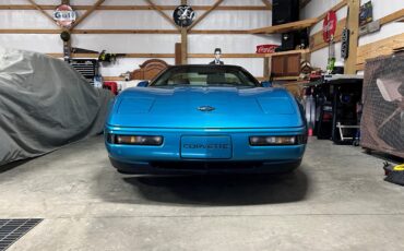 Chevrolet-Corvette-1994-Hatchback-2