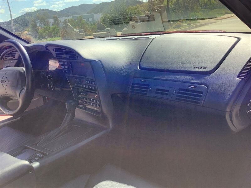 Chevrolet-Corvette-1994-Hatchback-22