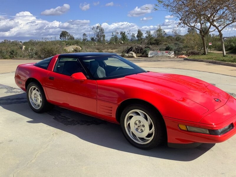 Chevrolet-Corvette-1994-Hatchback-8