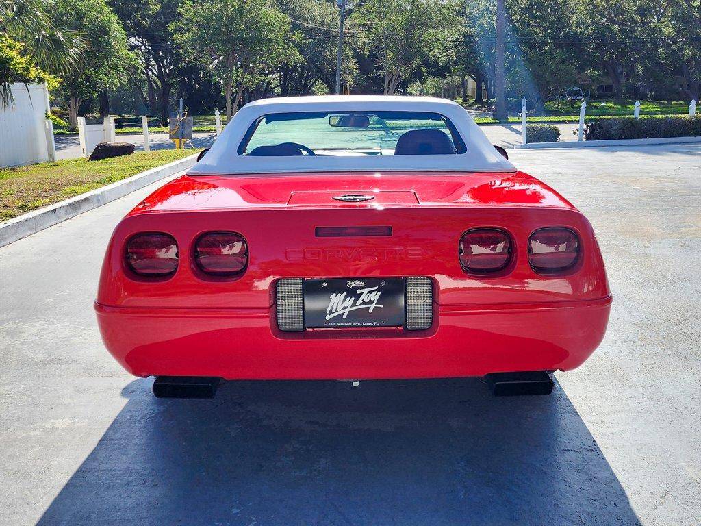 Chevrolet-Corvette-1994-red-3