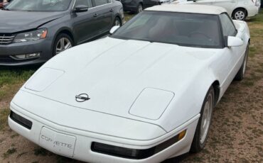 Chevrolet-Corvette-1994-white-2