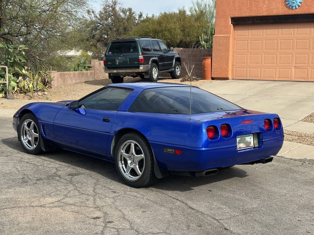 Chevrolet-Corvette-1995-blue-1