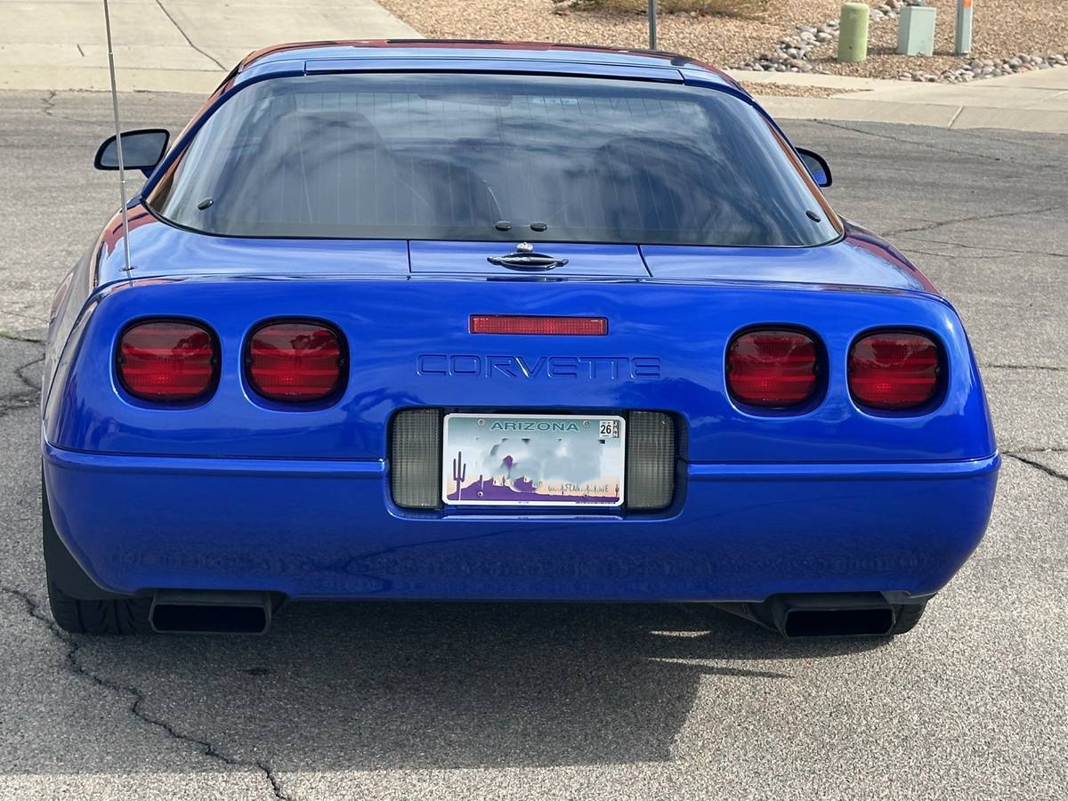 Chevrolet-Corvette-1995-blue-3