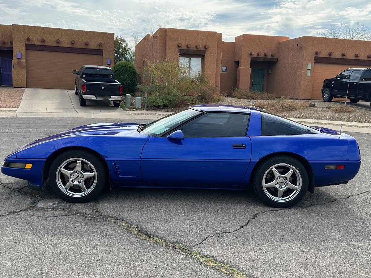 Chevrolet-Corvette-1995-blue-6