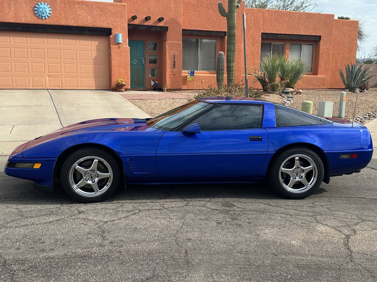 Chevrolet-Corvette-1995-blue